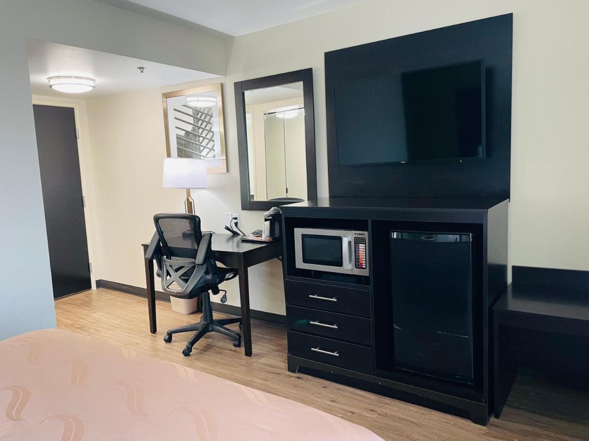 Quality Inn & Suites Lake Charles South Екстер'єр фото