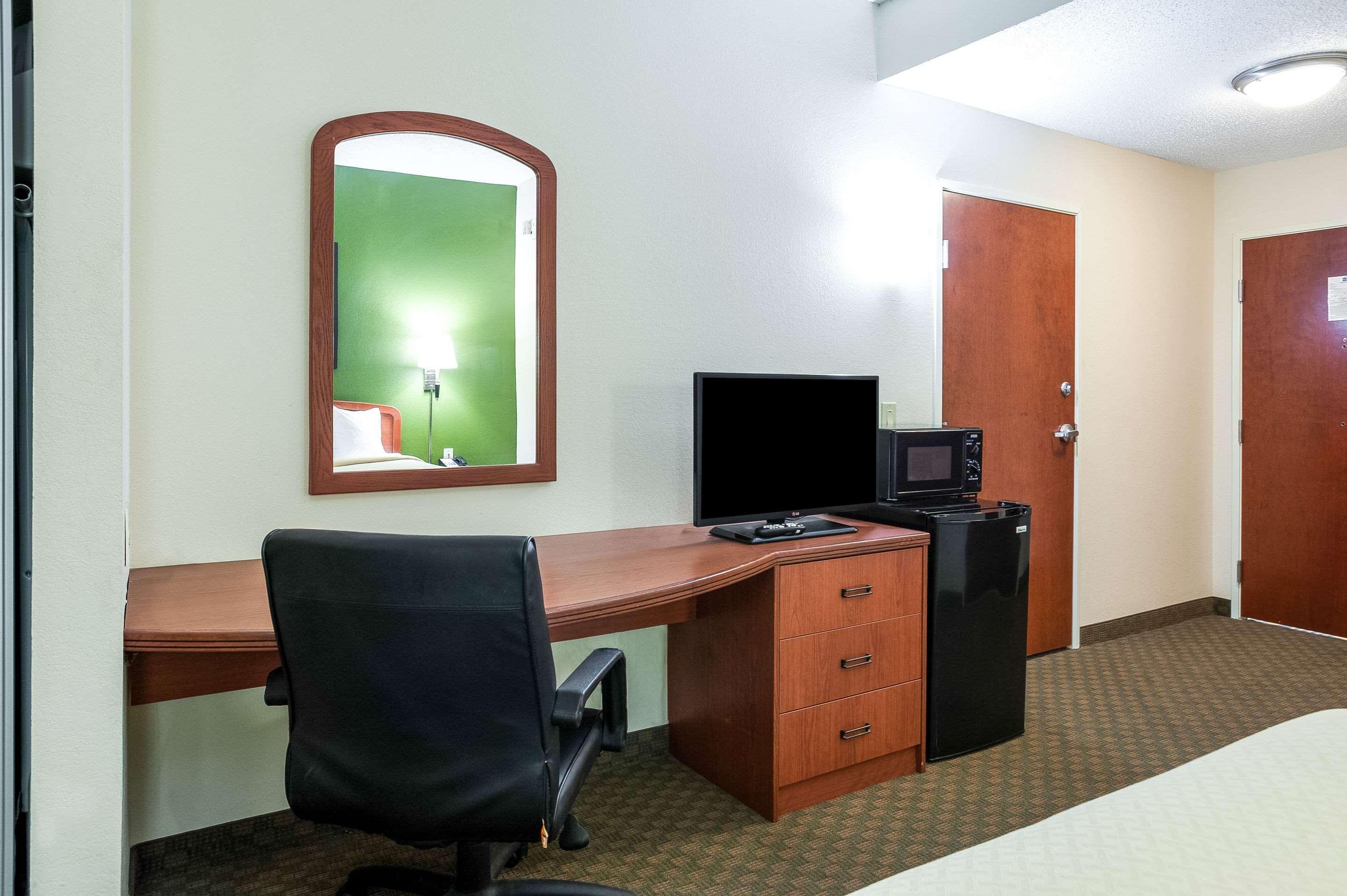 Quality Inn & Suites Lake Charles South Екстер'єр фото
