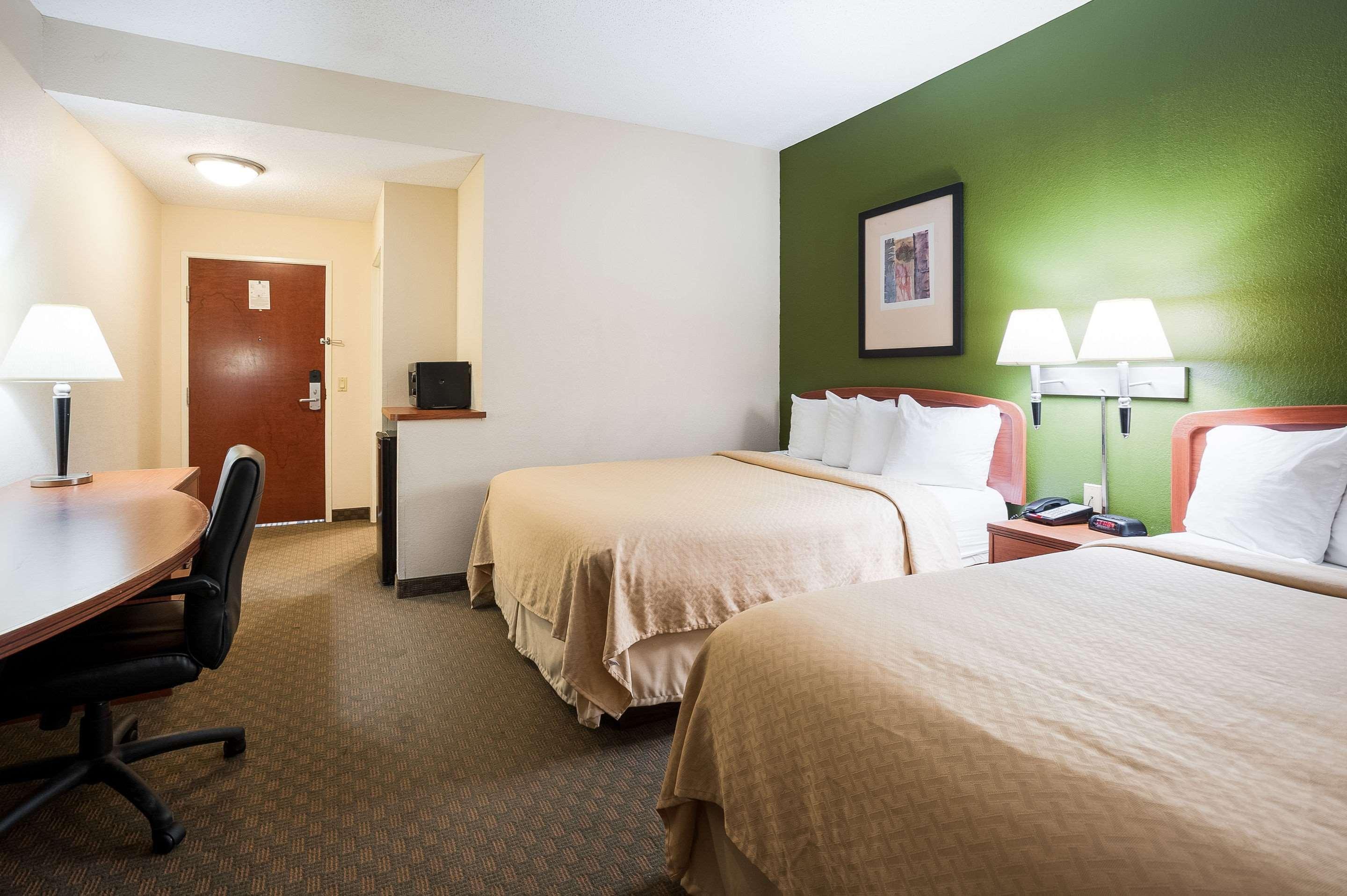 Quality Inn & Suites Lake Charles South Екстер'єр фото