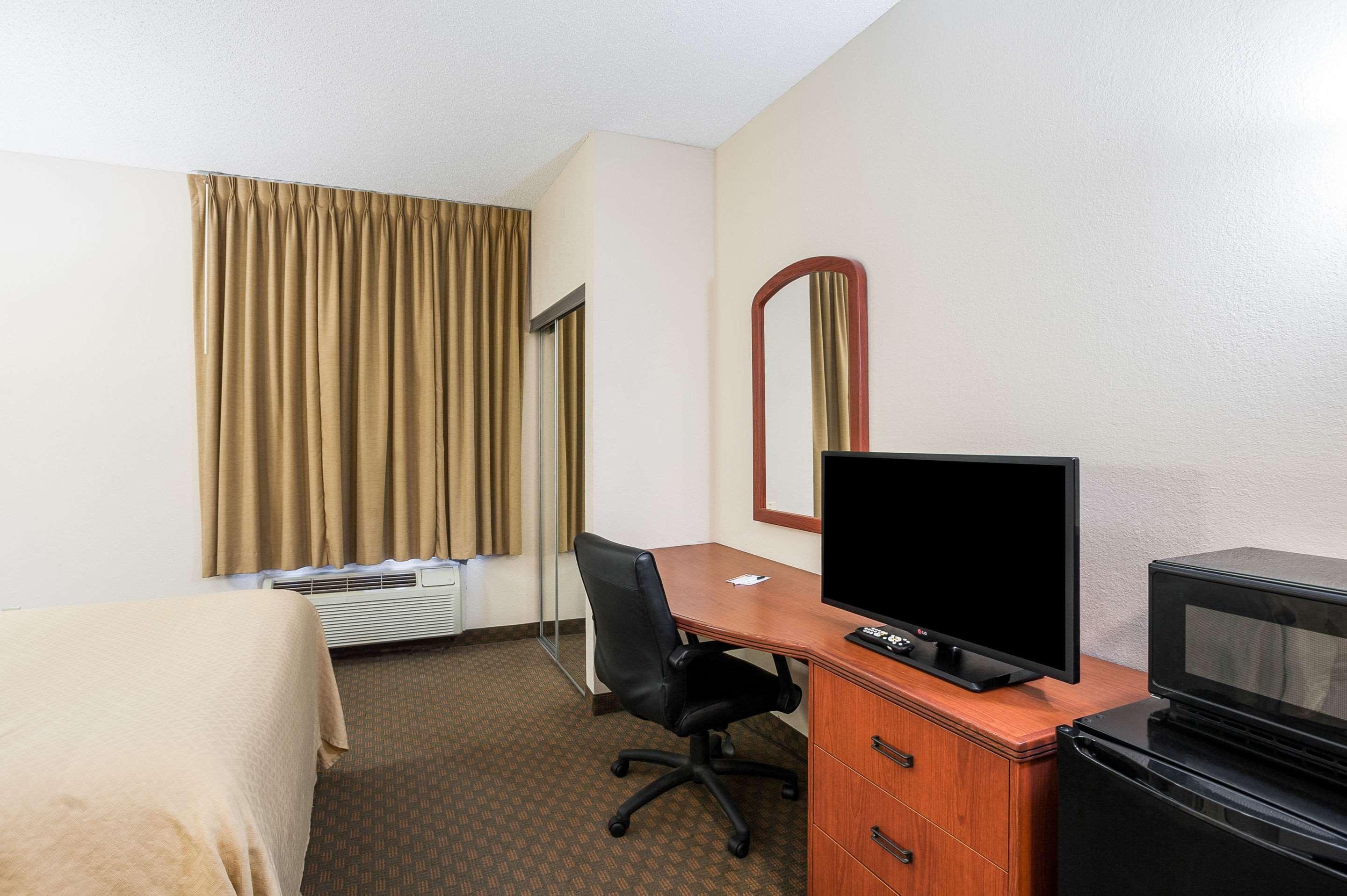 Quality Inn & Suites Lake Charles South Екстер'єр фото