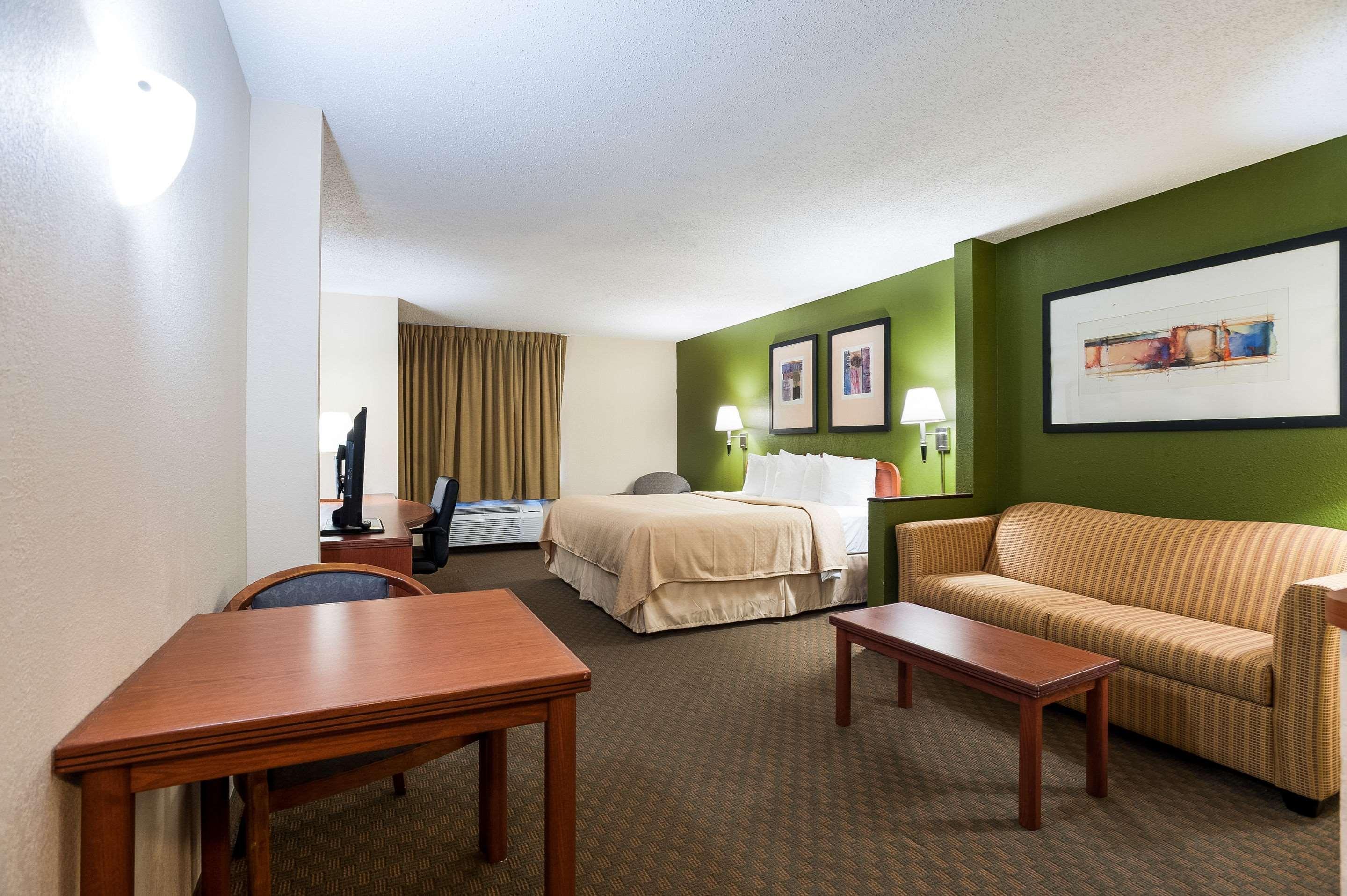 Quality Inn & Suites Lake Charles South Екстер'єр фото