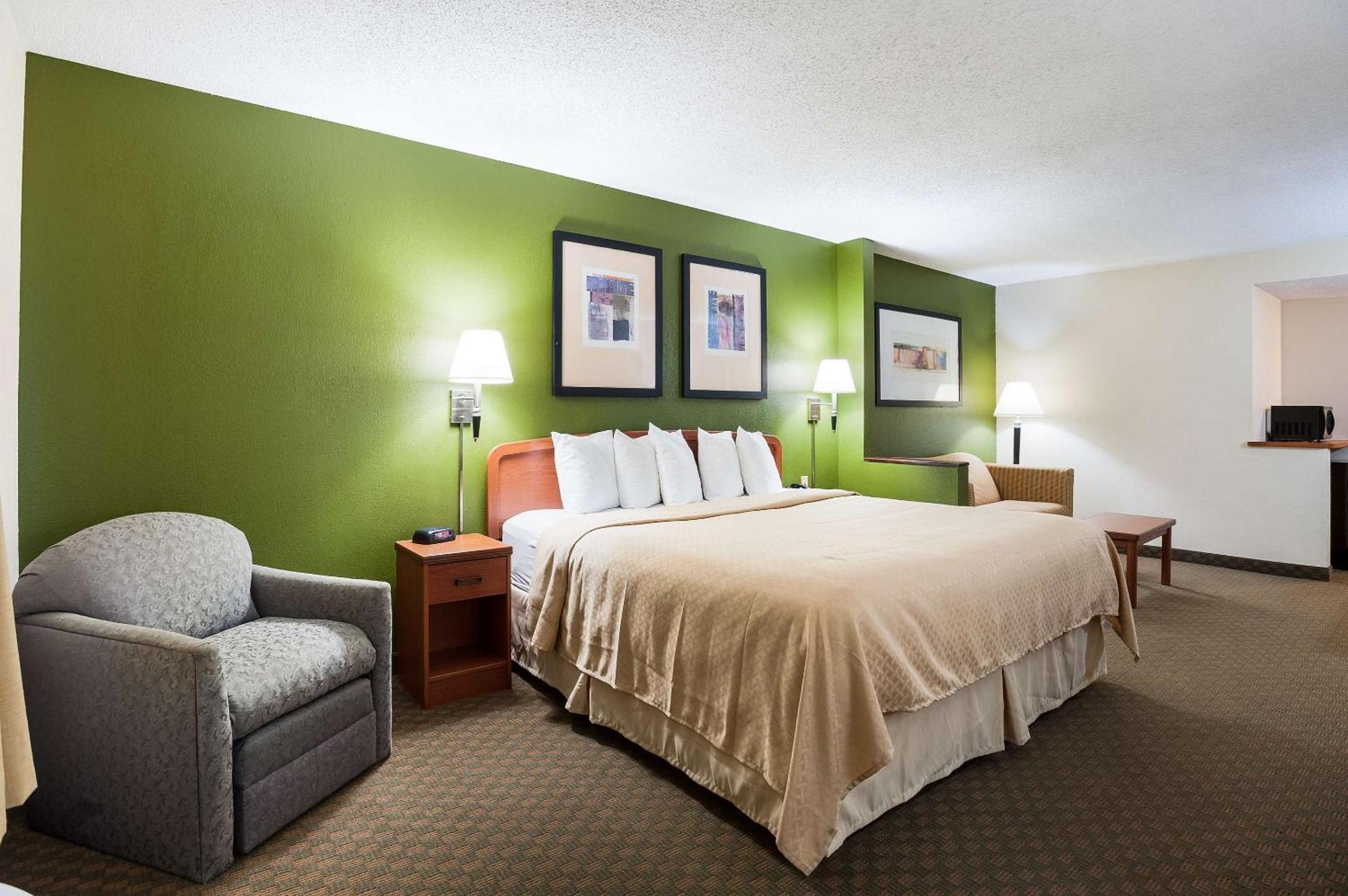Quality Inn & Suites Lake Charles South Екстер'єр фото