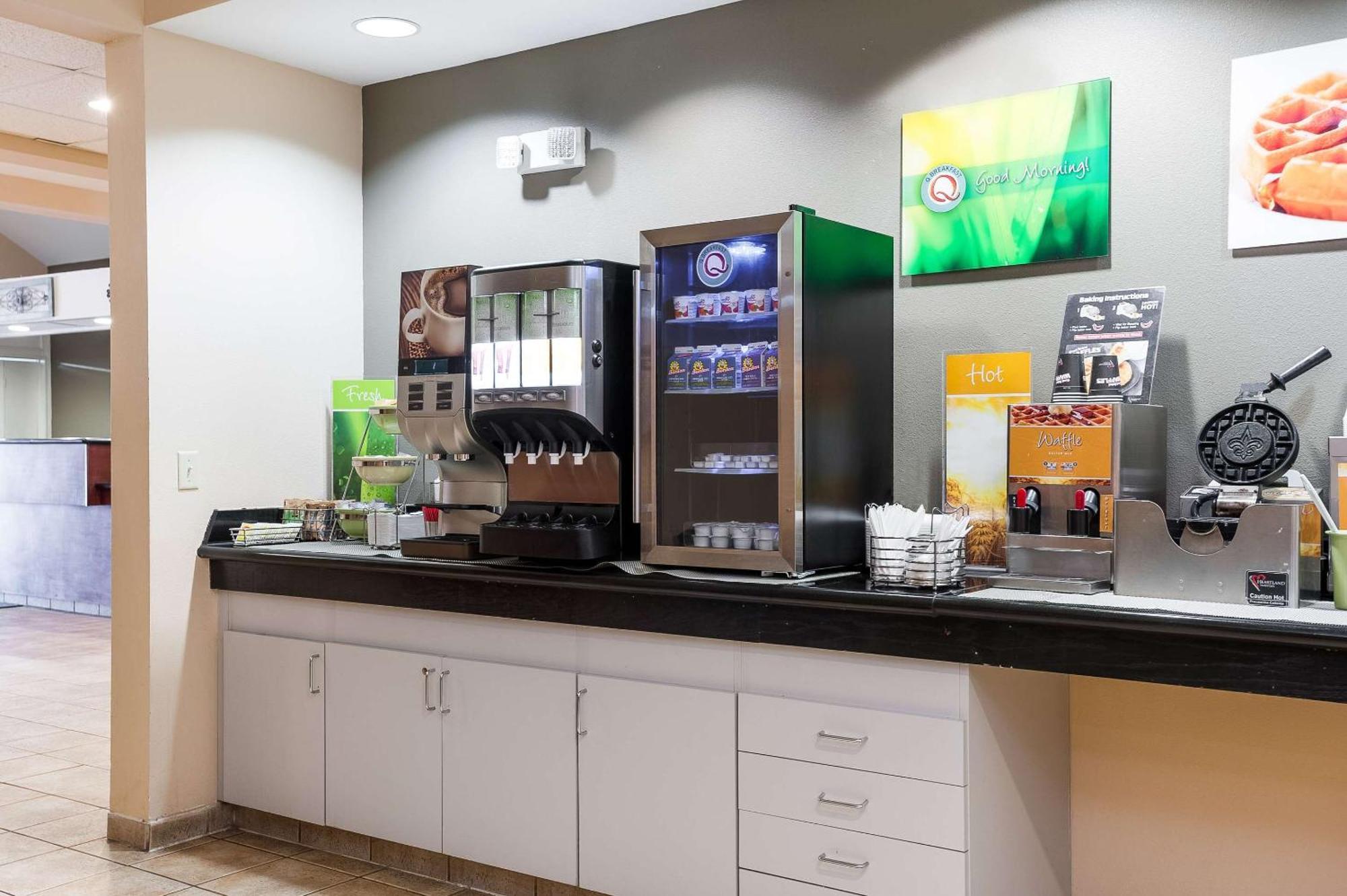 Quality Inn & Suites Lake Charles South Екстер'єр фото
