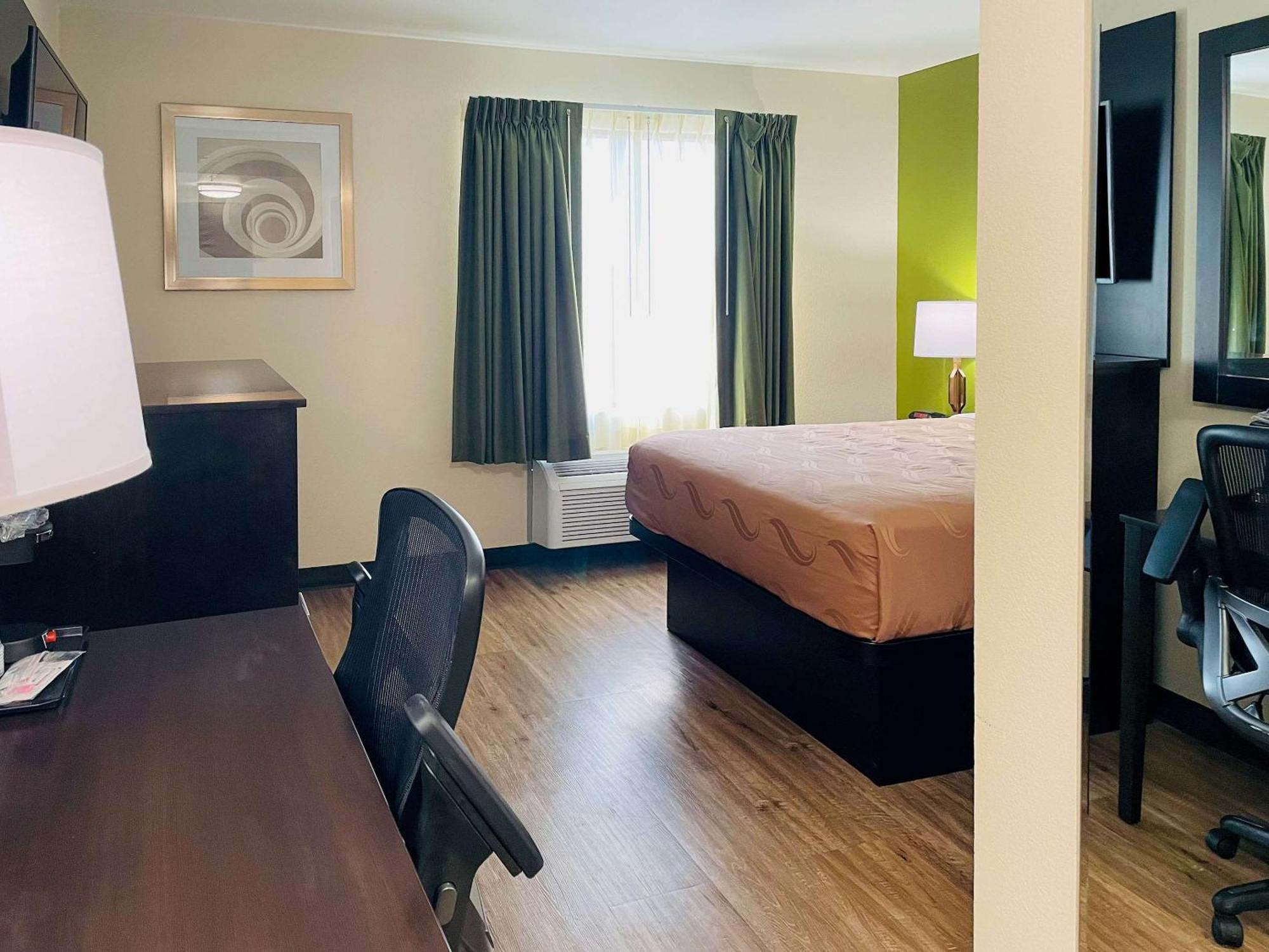Quality Inn & Suites Lake Charles South Екстер'єр фото